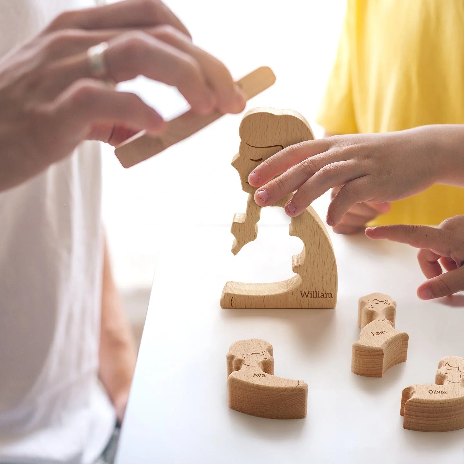 Personalized Wooden Family Puzzle – Custom Name Puzzle for 2–5 Family Members | Unique Birthday, Anniversary & Housewarming Gift