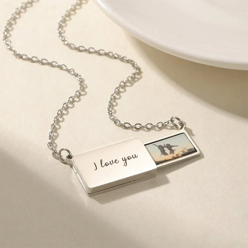 Custom Heart Photo Locket Necklace – Personalized Gold Engraved Locket with Picture | Mother’s Day Gift for Mom