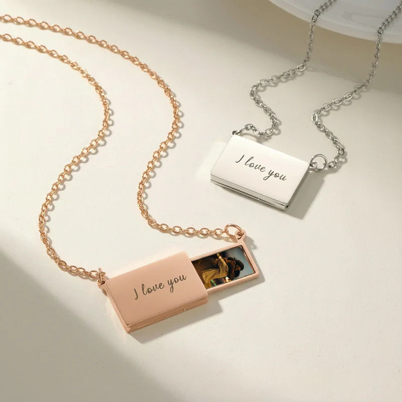 Custom Heart Photo Locket Necklace – Personalized Gold Engraved Locket with Picture | Mother’s Day Gift for Mom