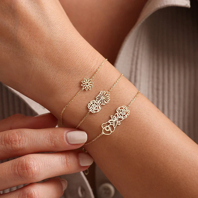 Dainty Birth Flower Bracelet for Mom – Personalized Family Birth Flower Bouquet Bracelet | Mother’s Day Gift for Mom & Grandma
