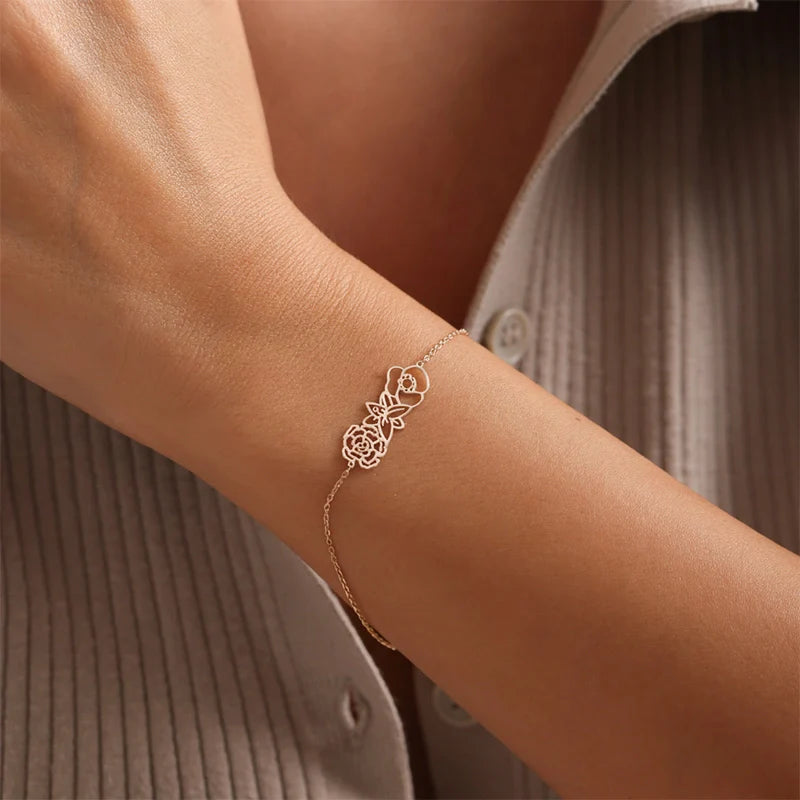 Dainty Birth Flower Bracelet for Mom – Personalized Family Birth Flower Bouquet Bracelet | Mother’s Day Gift for Mom & Grandma