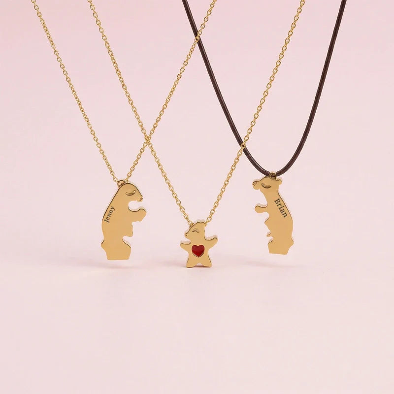 Personalized Bear Family Necklace – Custom Mom Necklace with Kids Names, Engraved Heart Pendant Gift