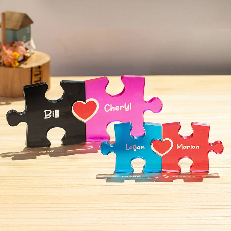 Personalized Couple Puzzle Name Sign with Heart – Custom Interlocking Names Acrylic Plate, Valentine’s Day & Anniversary Gift