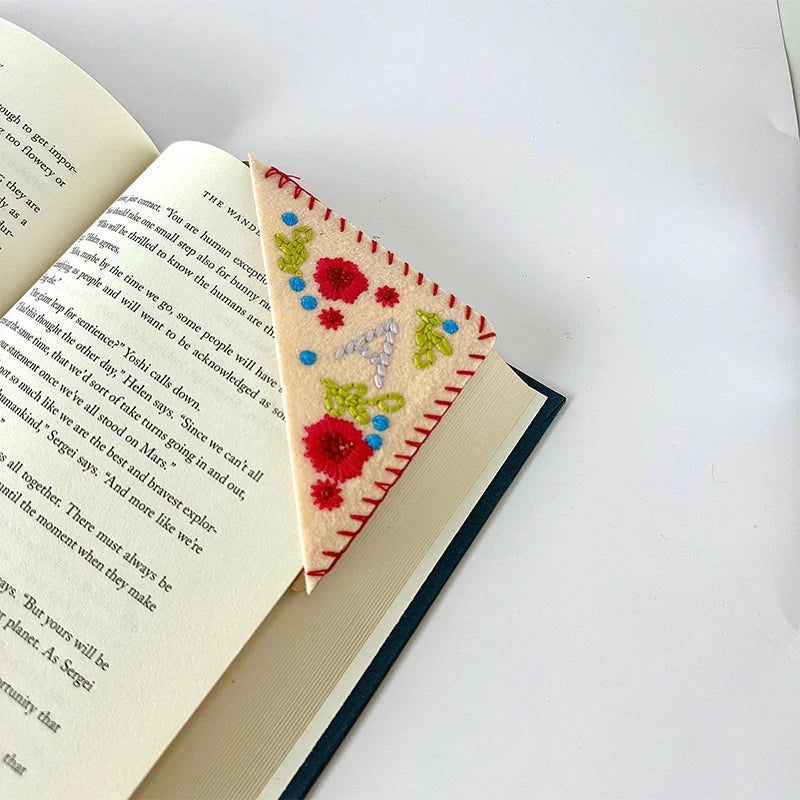 Personalized Embroidered Felt Corner Bookmark with Initial Name