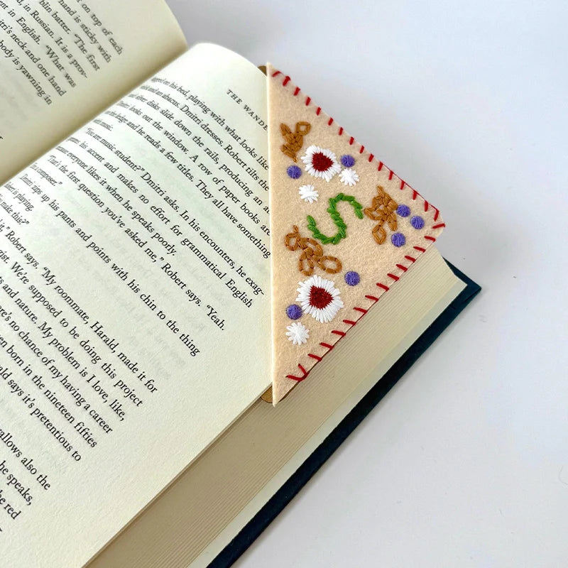 Personalized Embroidered Felt Corner Bookmark with Initial Name