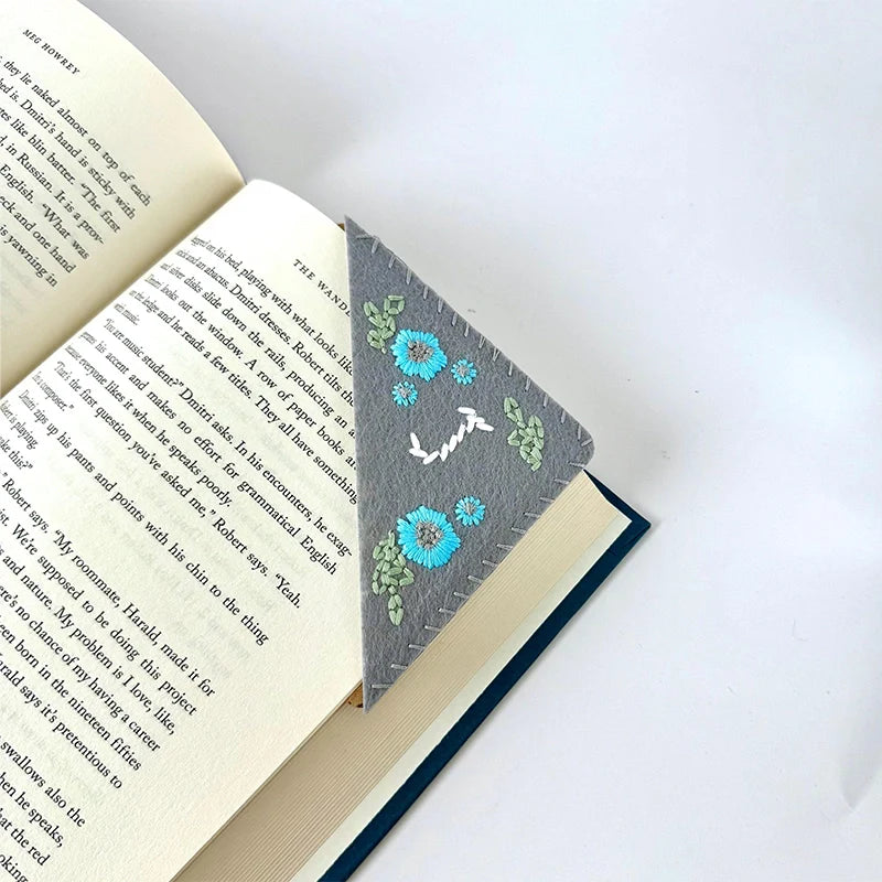 Personalized Embroidered Felt Corner Bookmark with Initial Name