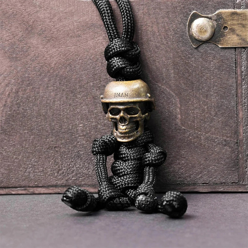 Personalized Gothic Skull Keychain – Handmade Braided Paracord Keychain with Engraved Name