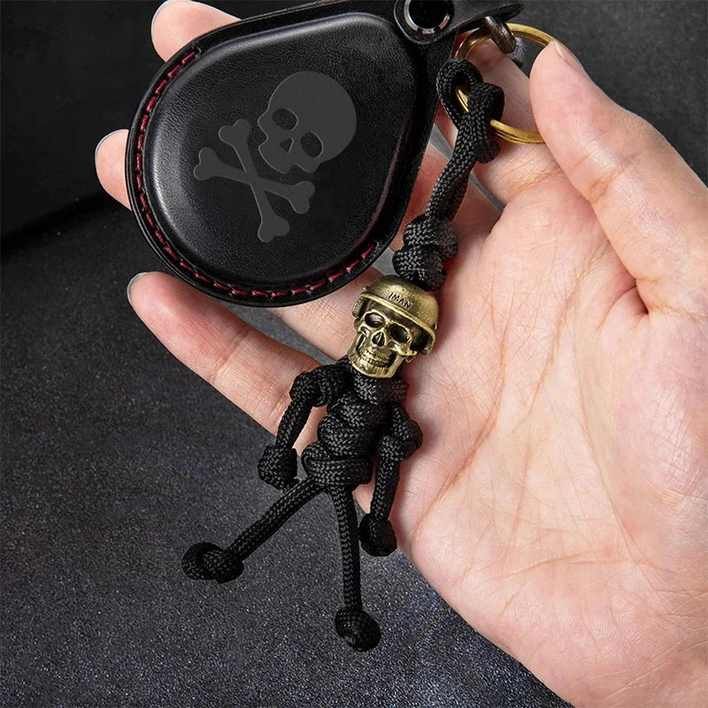 Personalized Gothic Skull Keychain – Handmade Braided Paracord Keychain with Engraved Name