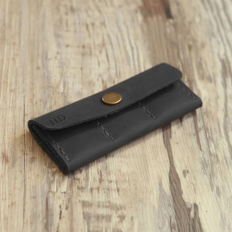 Personalized Leather Guitar Pick Holder Wallet – Custom Engraved Pick Case Keychain for Guitar & Ukulele Players