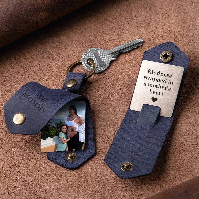 Personalized Photo Keychain for Mom – Custom Leather Keepsake Gift for Mother’s Day