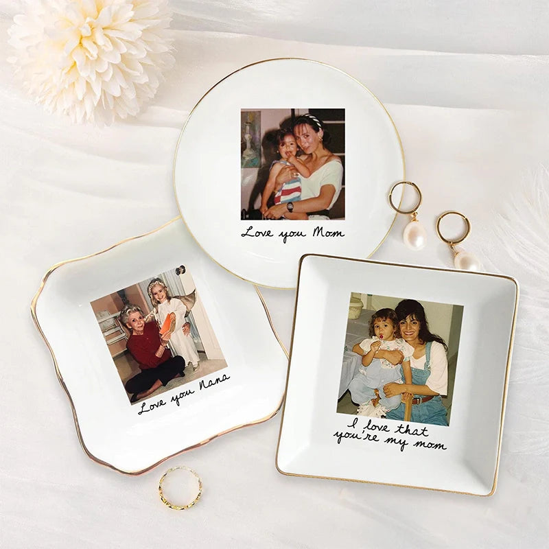 Personalized Photo Trinket Tray for Mom – Custom Ring Dish with Picture, Mother’s Day Gift for Mom Grandma