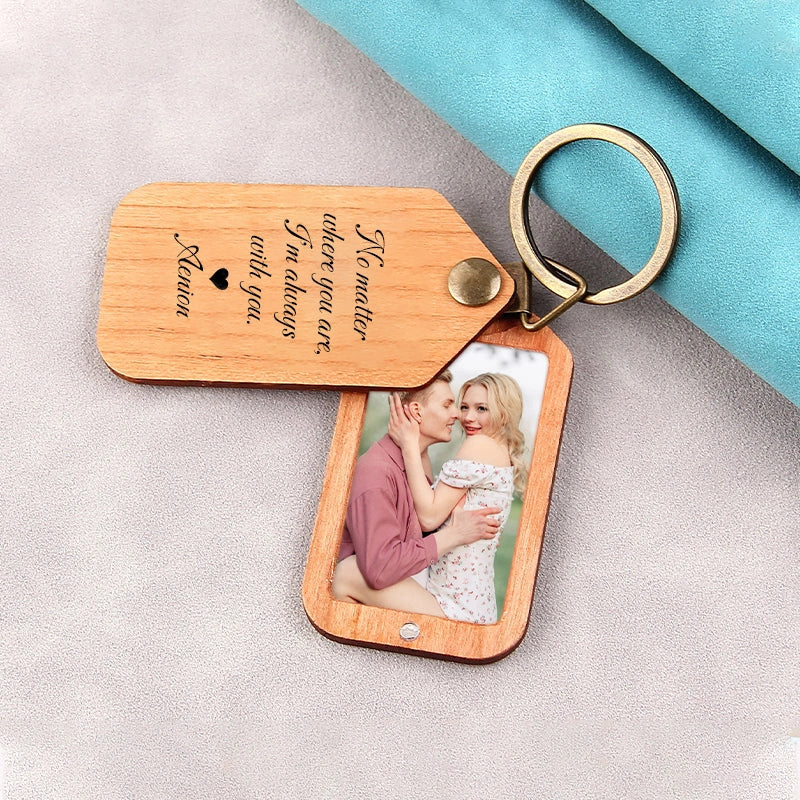Personalized Wooden Photo Keychain – Custom Engraved Picture Keyring in Walnut or Cherry Wood